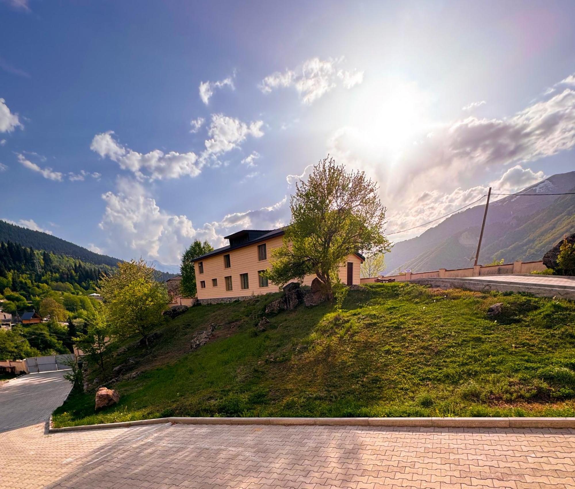 Mestiakhedi Hotel Exterior photo