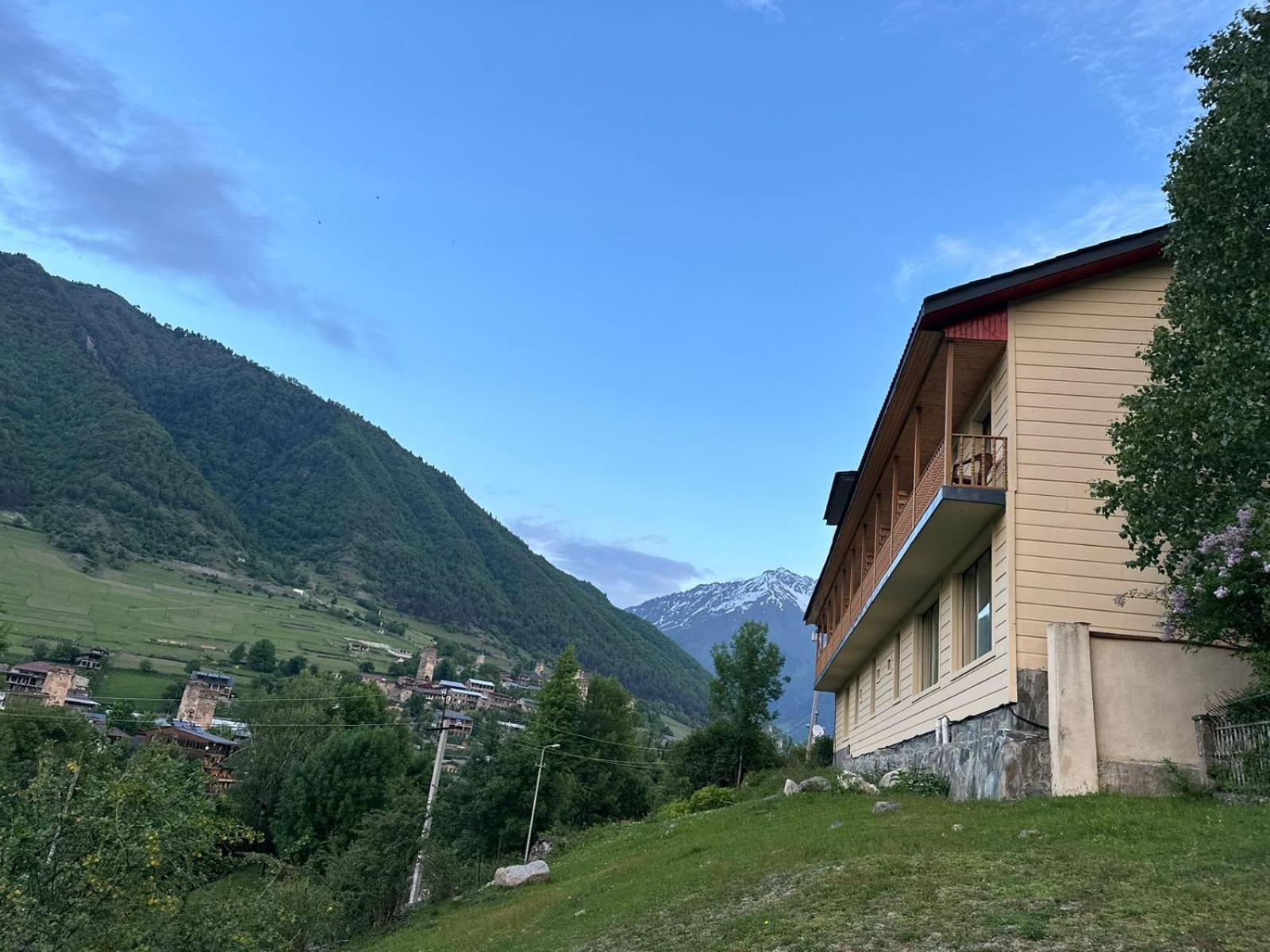 Mestiakhedi Hotel Exterior photo